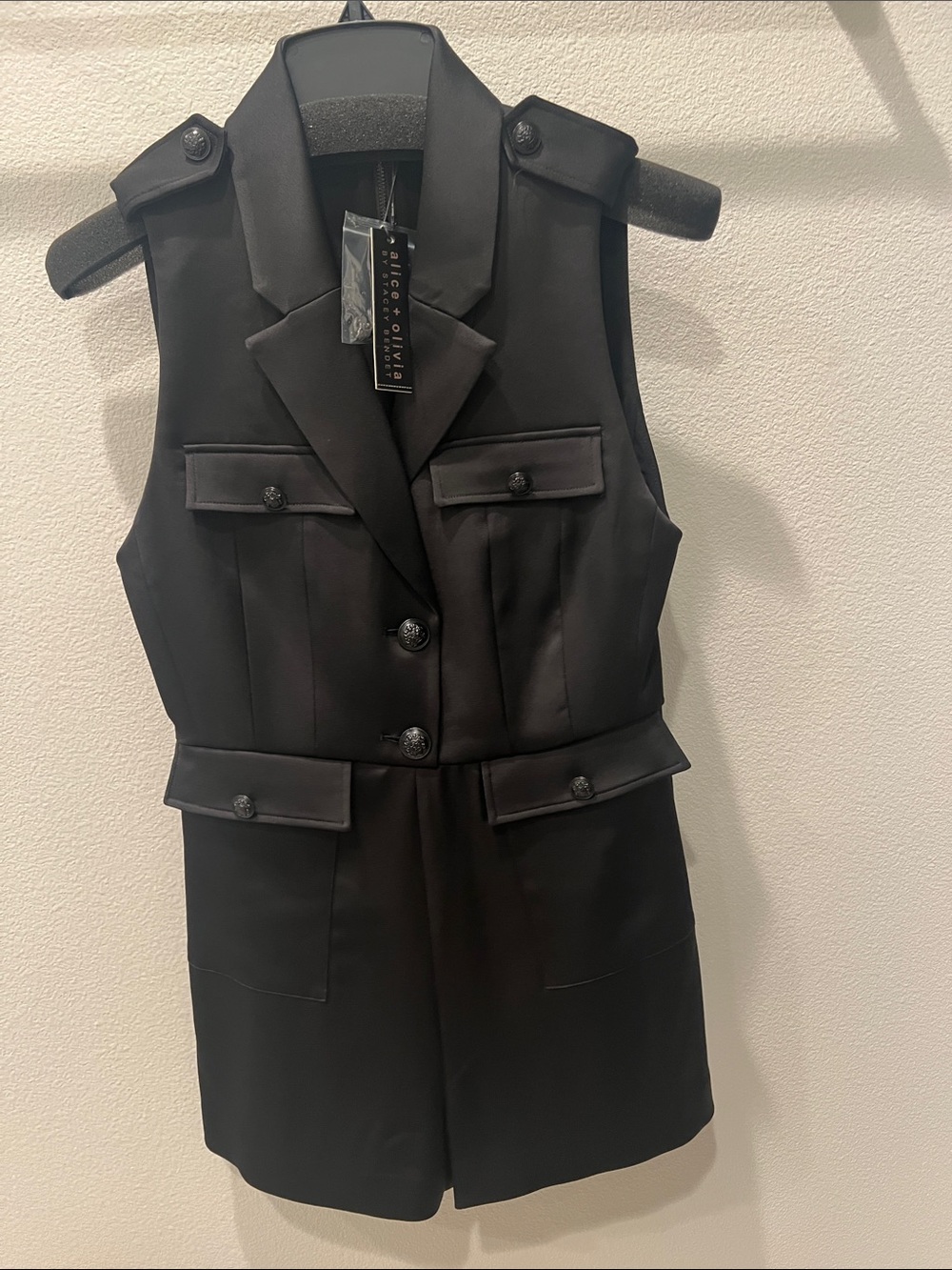 Alice + Olivia Black Sleeveless Notch-Lapel Utility Romper